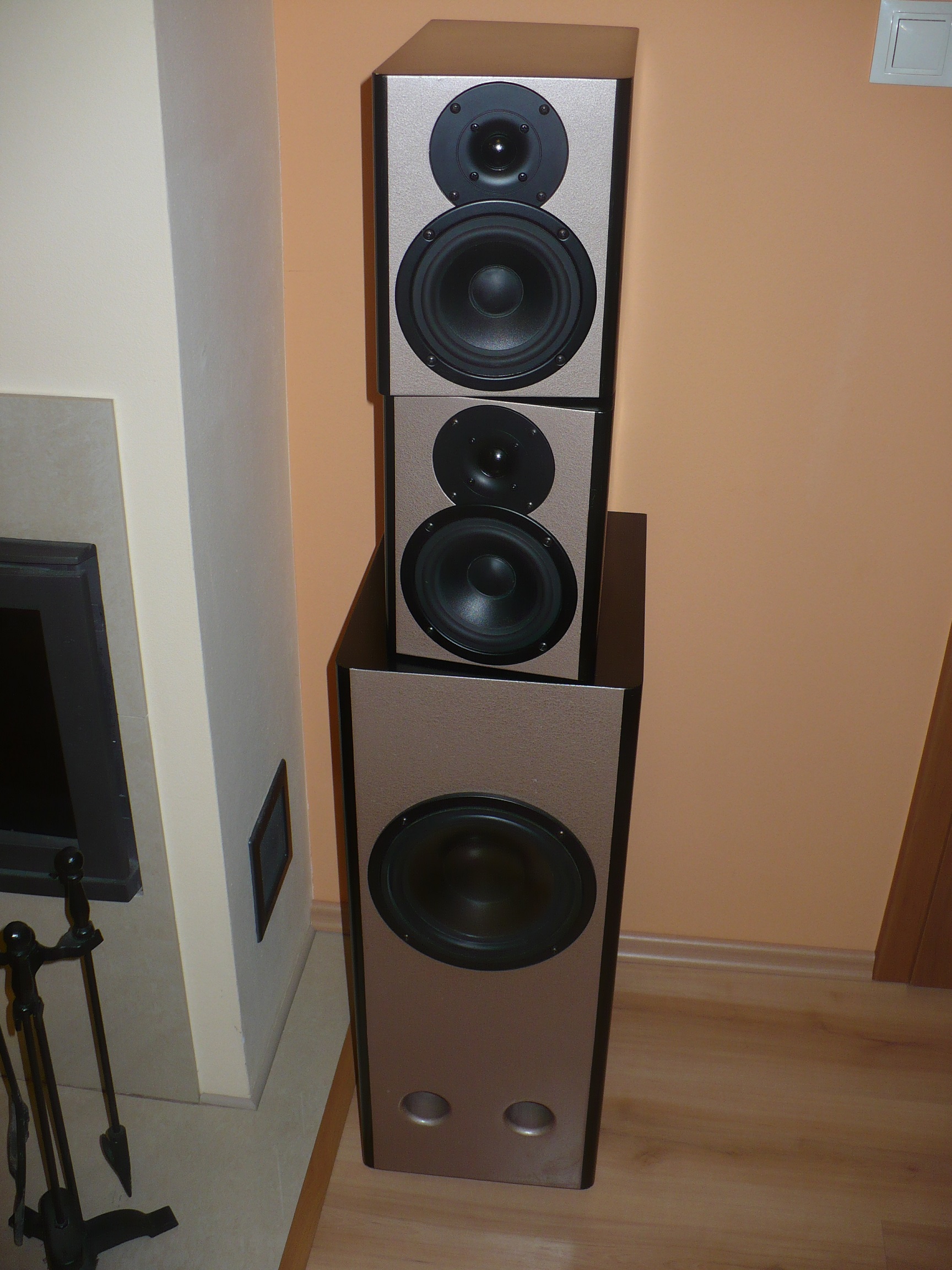 MP1080581.jpg