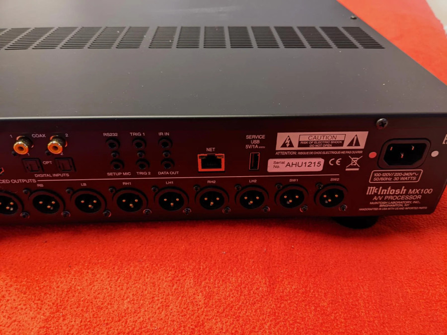 zanovni-audiofilni-high-end-11-2-dac-mcintosh-mx100-komplet-baleni-143708847.jpeg