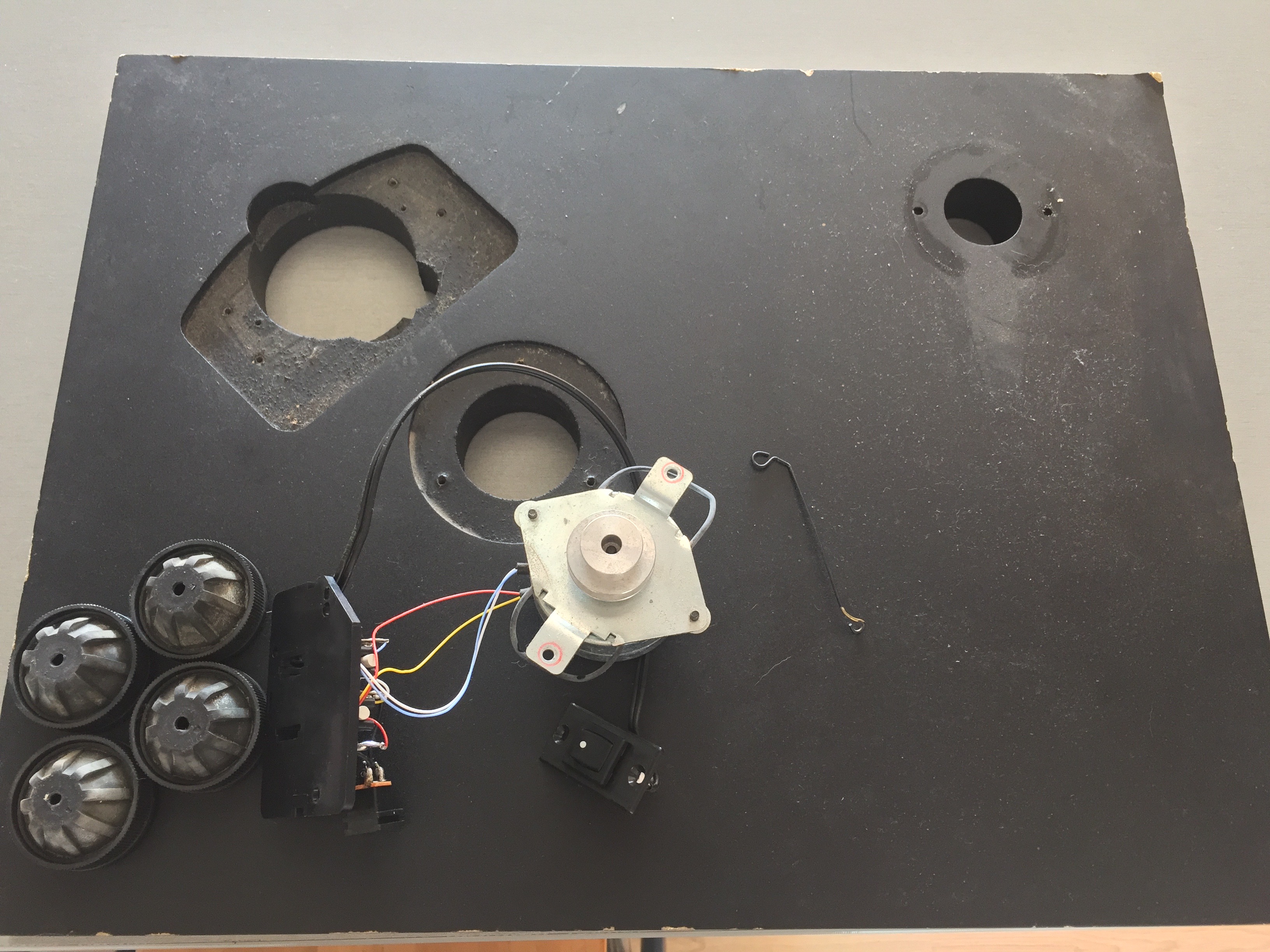 Pro-Ject Debut III chassis.jpg