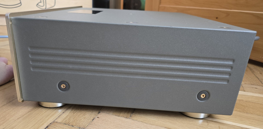 Teac VRDS 10 right.jpg