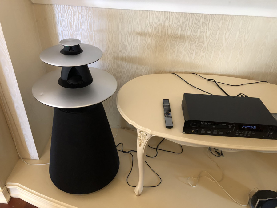 BeoLab5-4.jpg