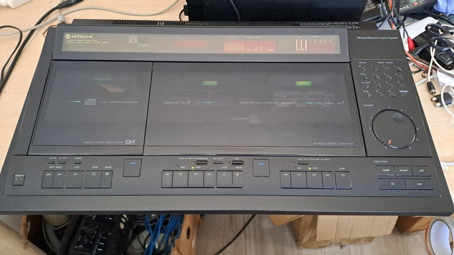 Hitachi_2maly.jpg