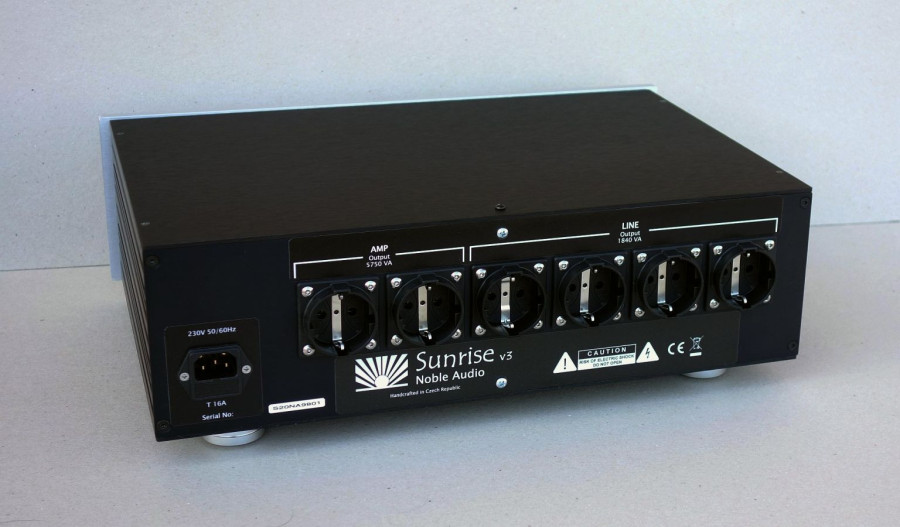 Sunrise v3 zadek.jpg