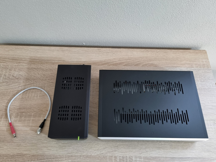 SOtM sNH-10G + sPS-500_2s.jpg