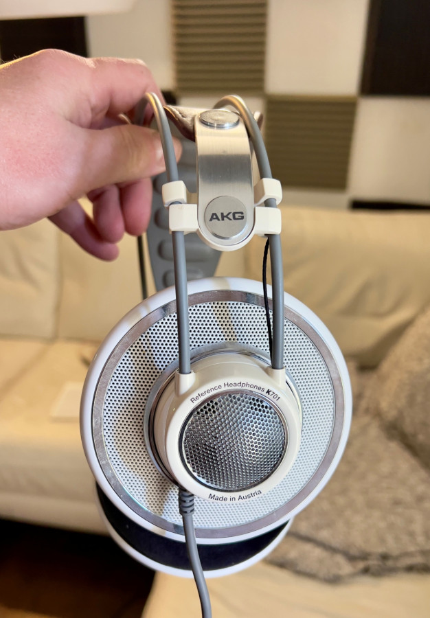 AKG5.jpg