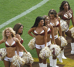250px-Redskins_cheerleaders.jpg