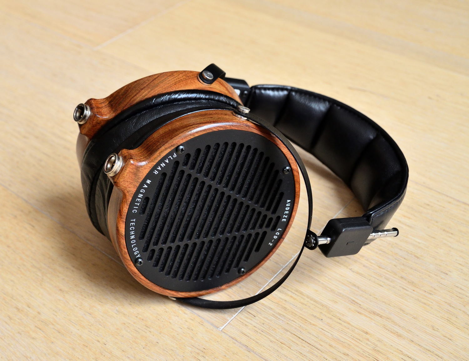 audezelcd2_02_01.JPG