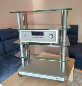 hifi stojan.jpg