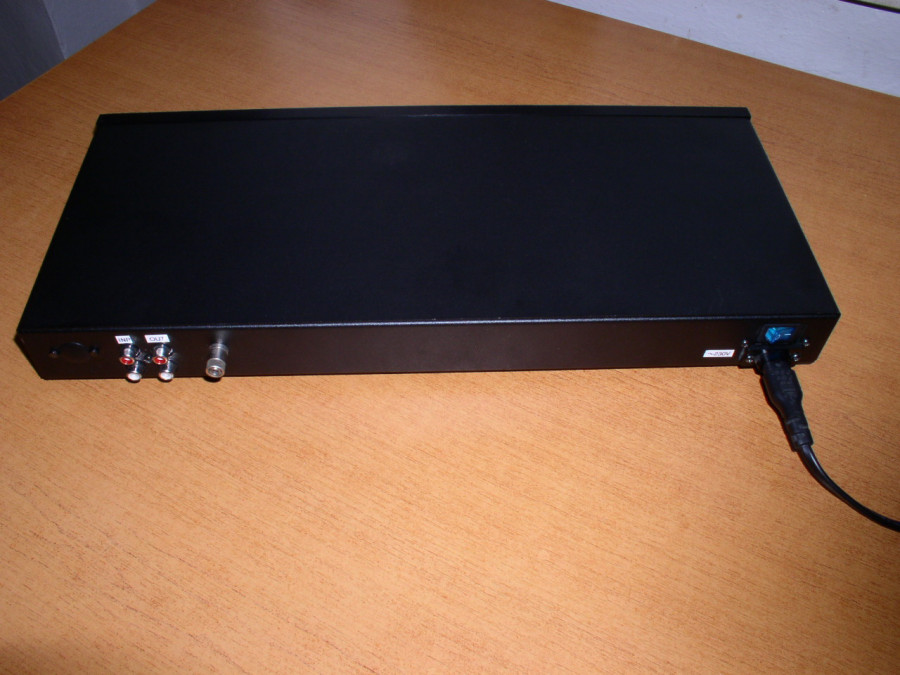 3_AcD-MkIII-2_venek_rearpanel.JPG