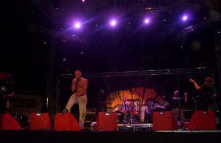 450px-Clawfinger_Spirit_of_Burgas_16_August_2009.jpg